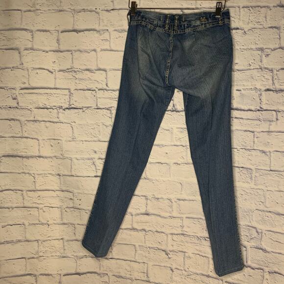 Low Rise Hollister Jean - Picture 6 of 6